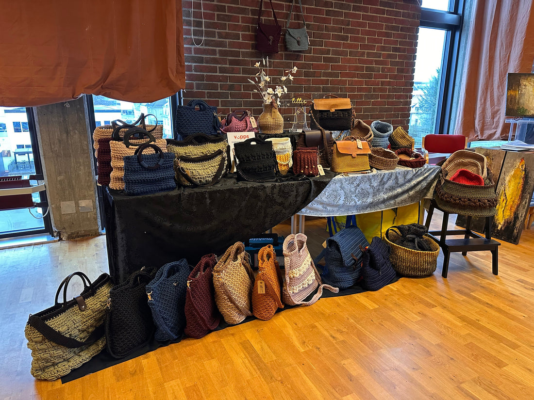 Julemesse hos Florø Husflid laurdag 15.november 2025. Ein liten visitt i barndommens dal.