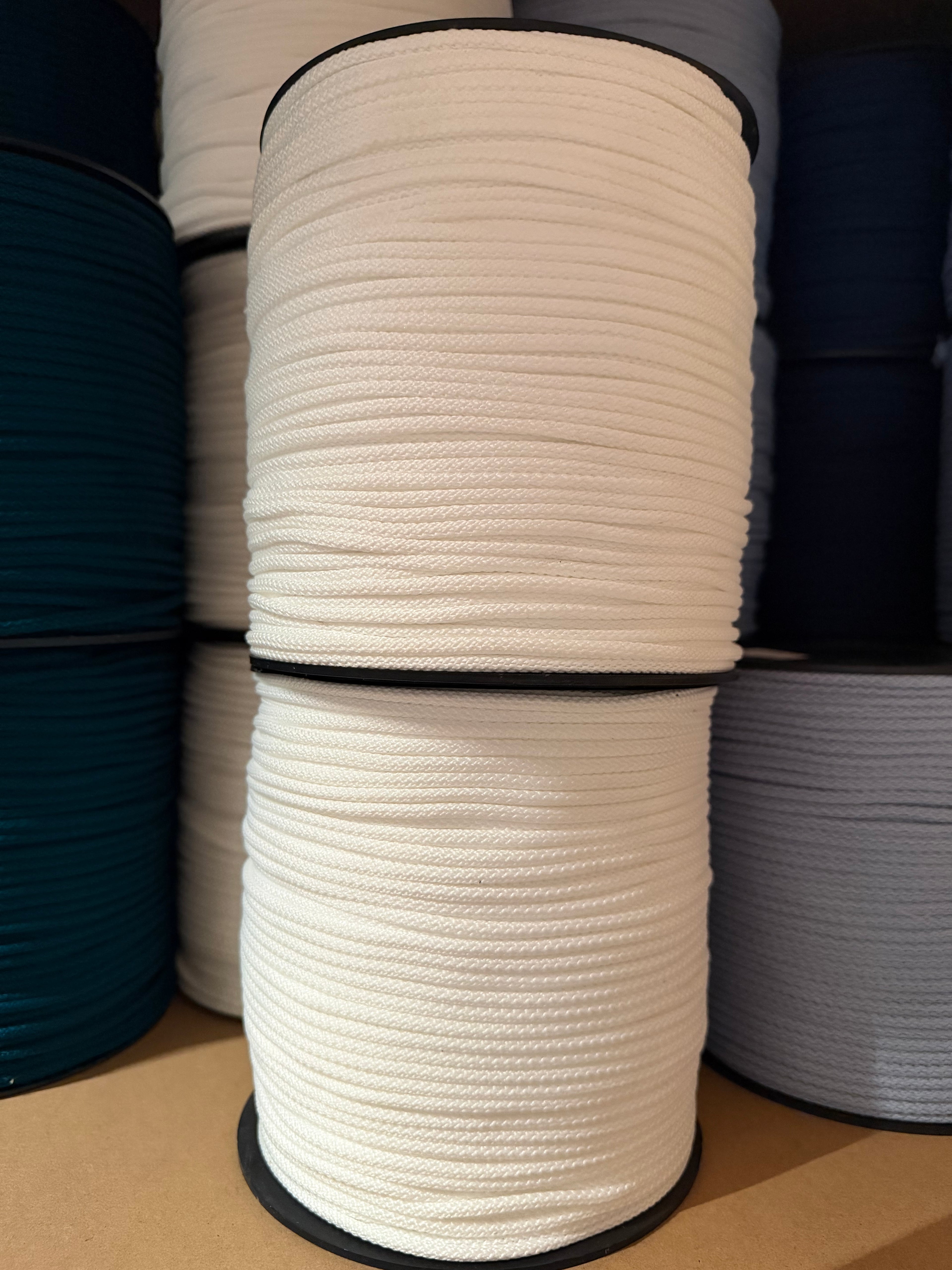 Cords 5 -6 mm - Fargetone: Kvit