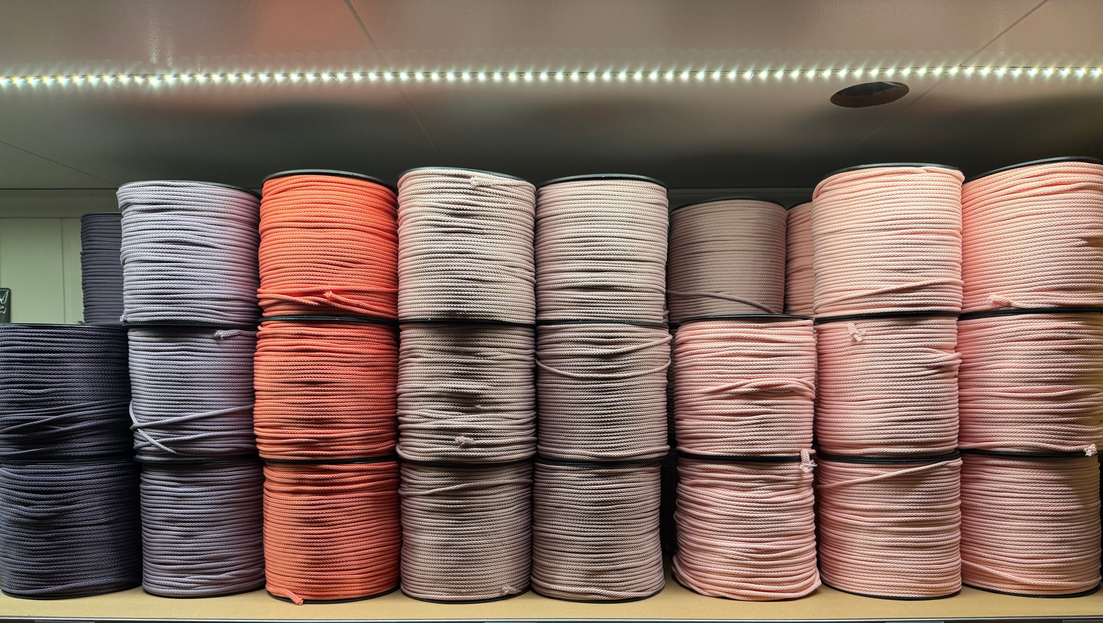 Cords 5 - 6 mm - Fargetone: Raud - Rosa - Lilla