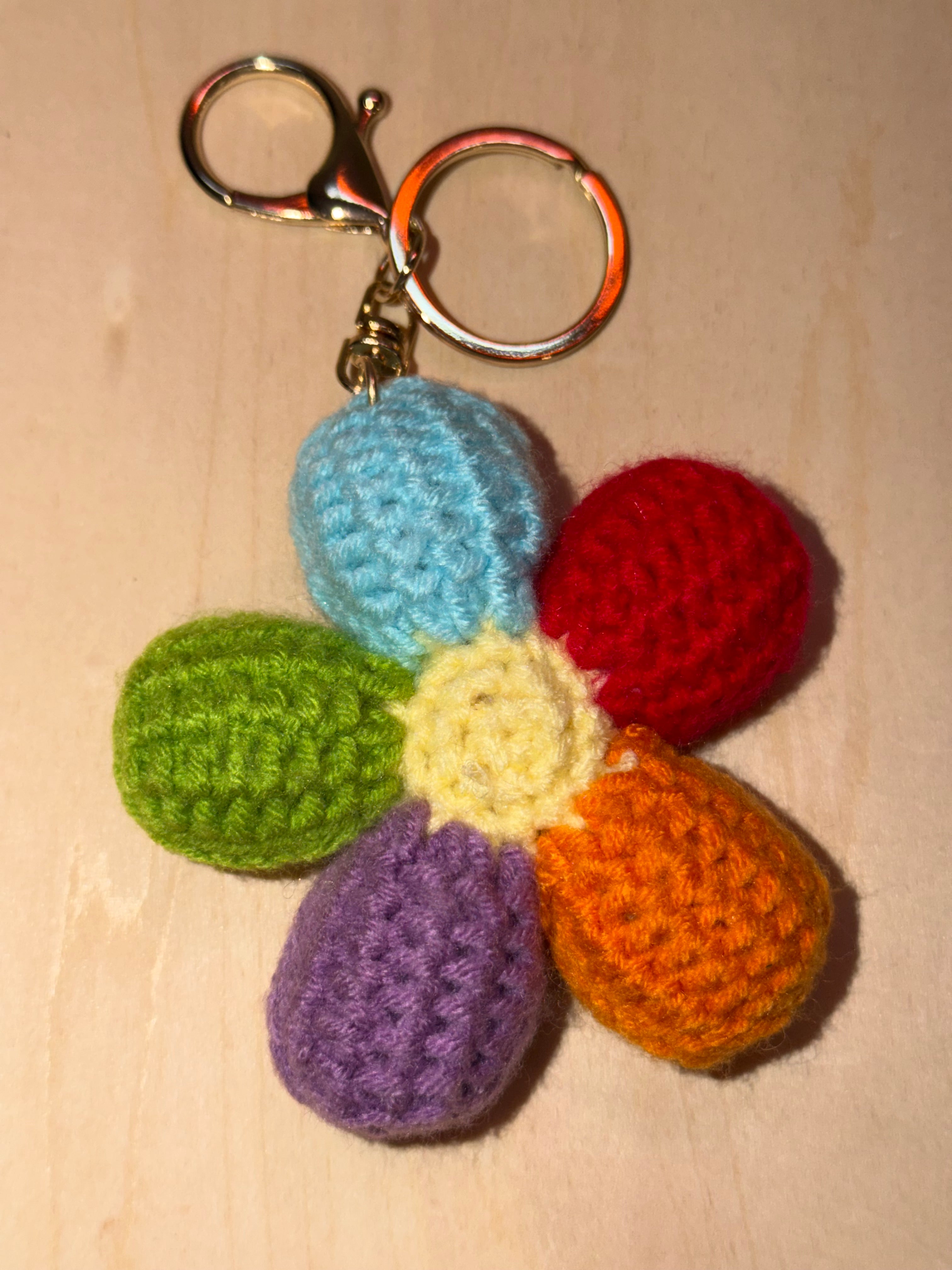 Pridefarga heklecharms