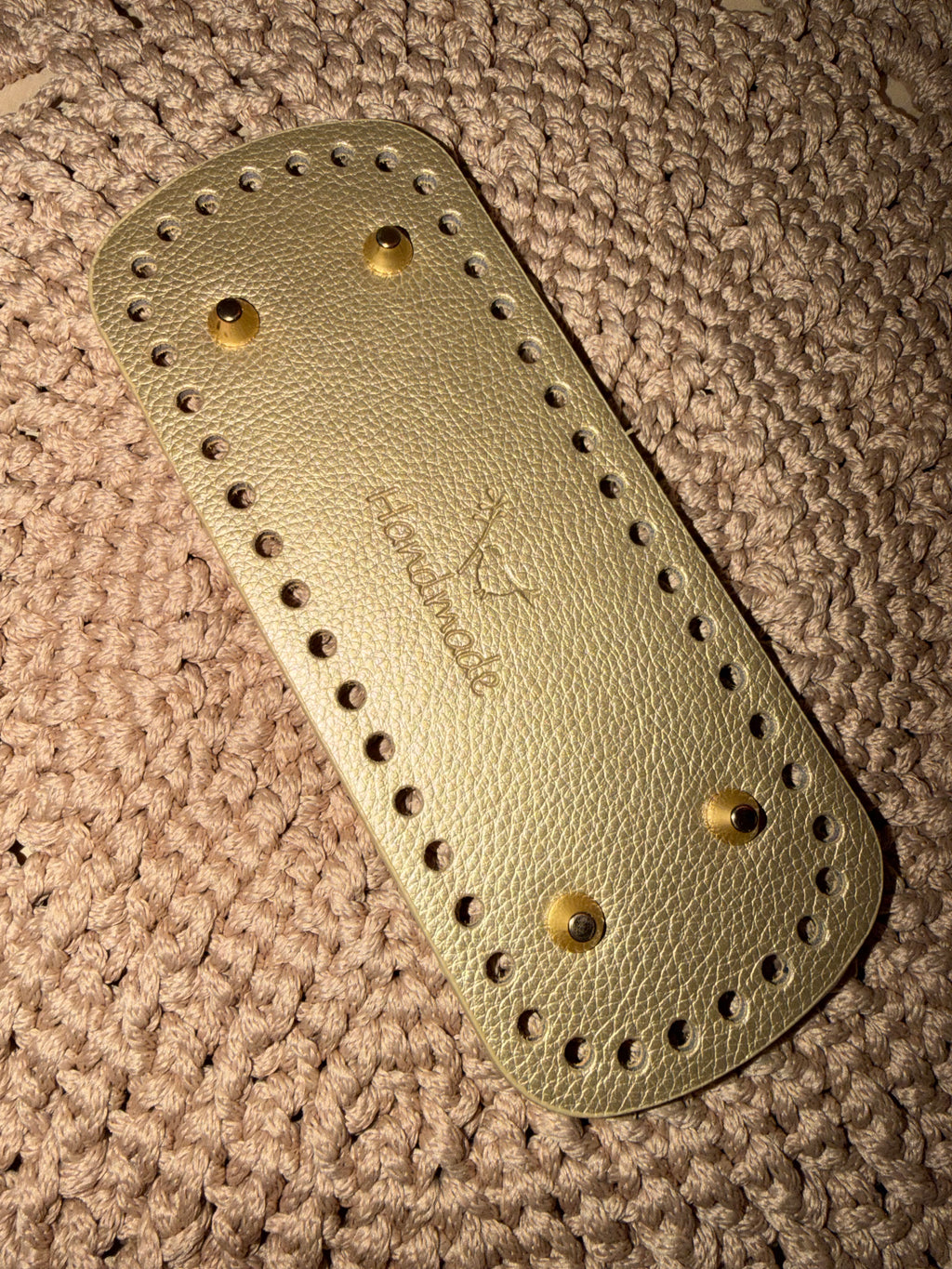 Bunnar "Handmade" med føtter