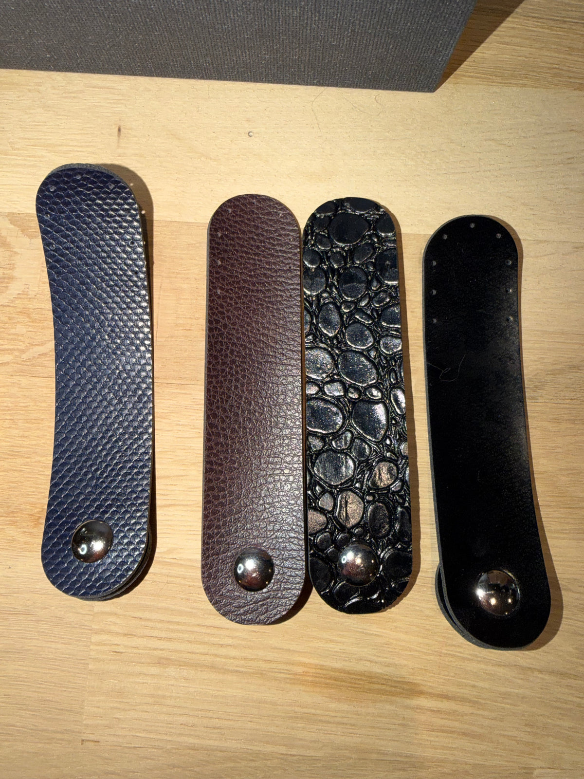 PU skinnflaps lukkemekanisme