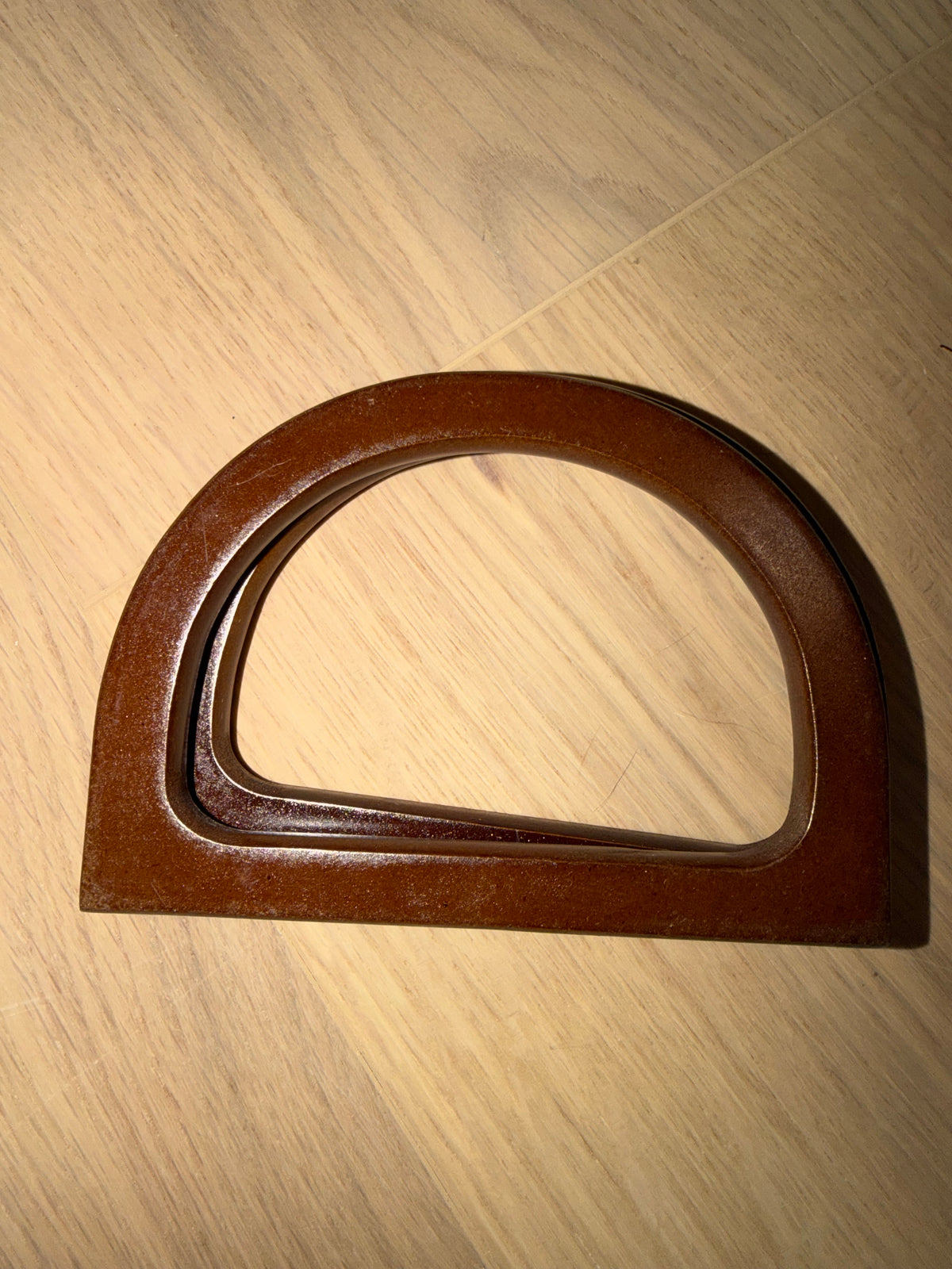 D- forma Trehandtak