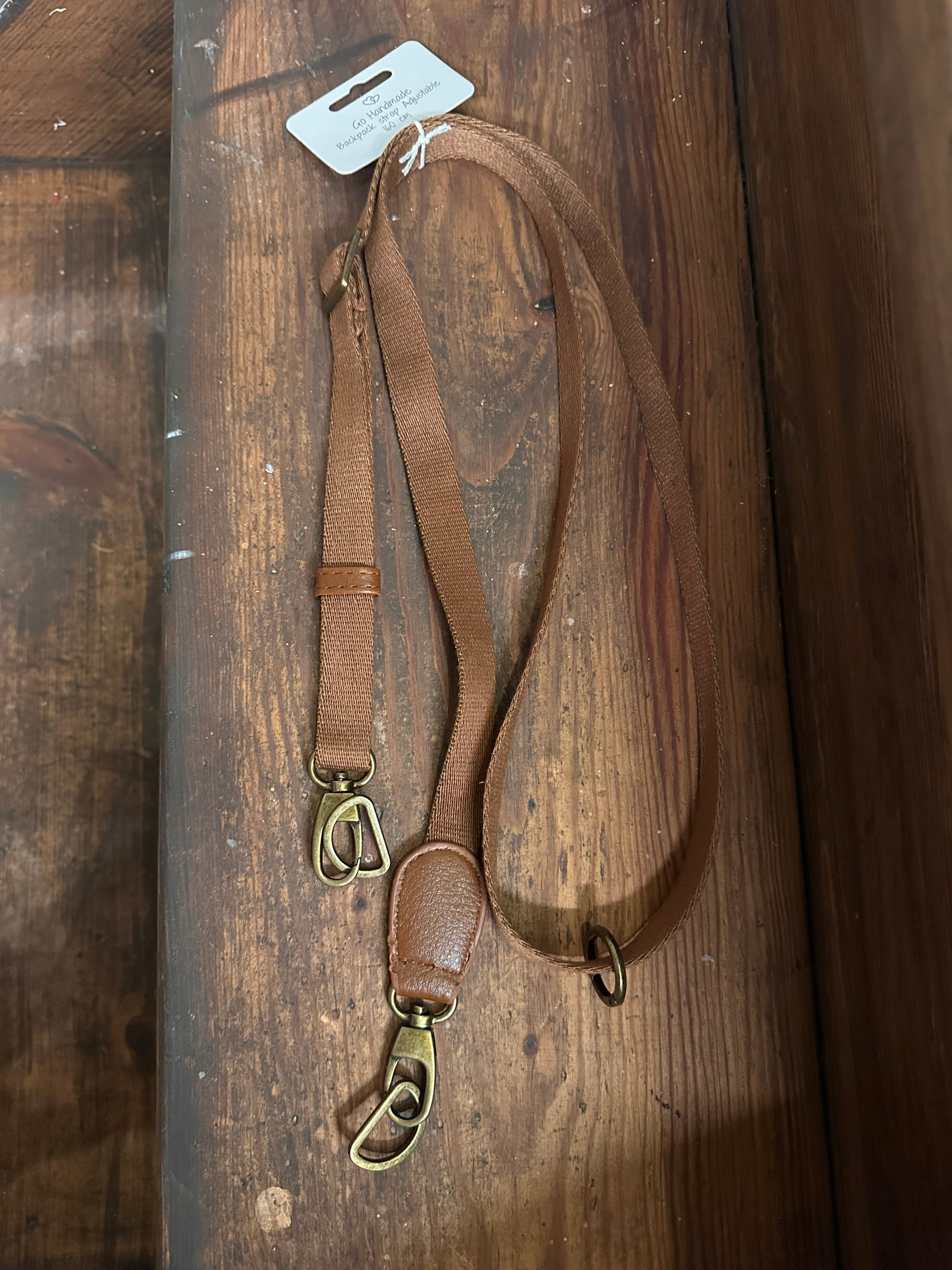 Veskehandtak, reimer/stropper til sekkar og mageveske