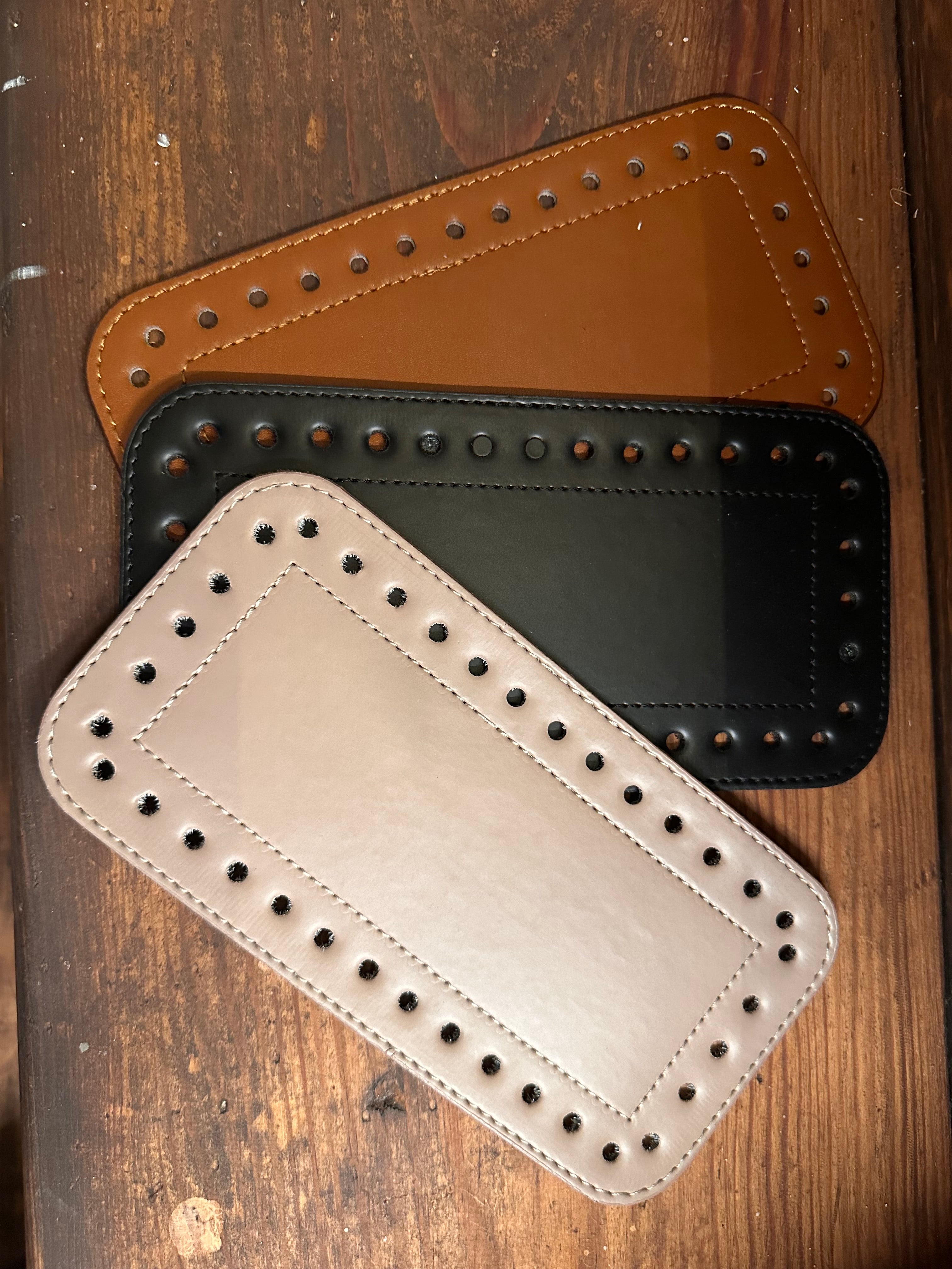 Lær- og skinnbunnar til vesker og korger