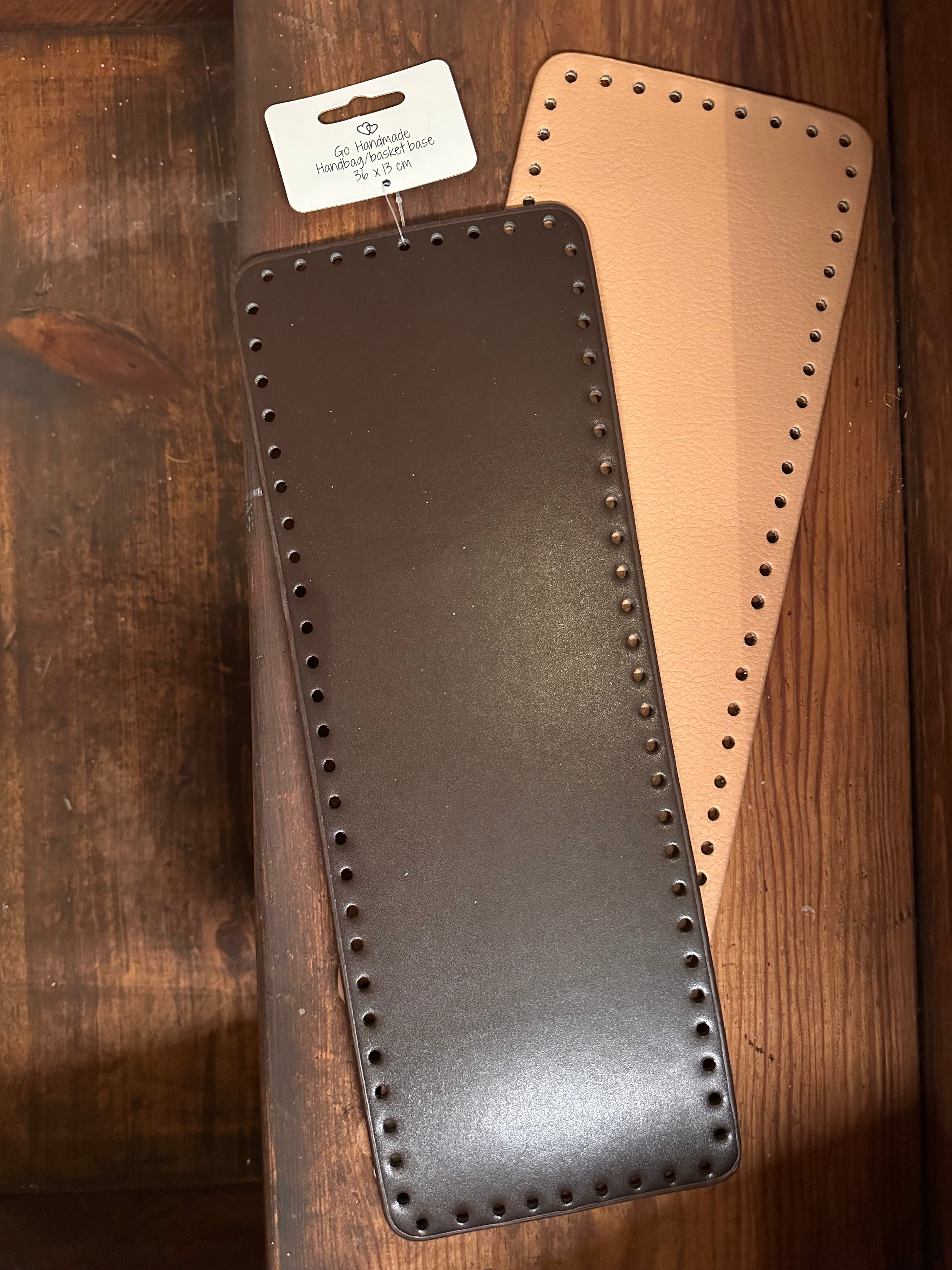 Lær- og skinnbunnar til vesker og korger