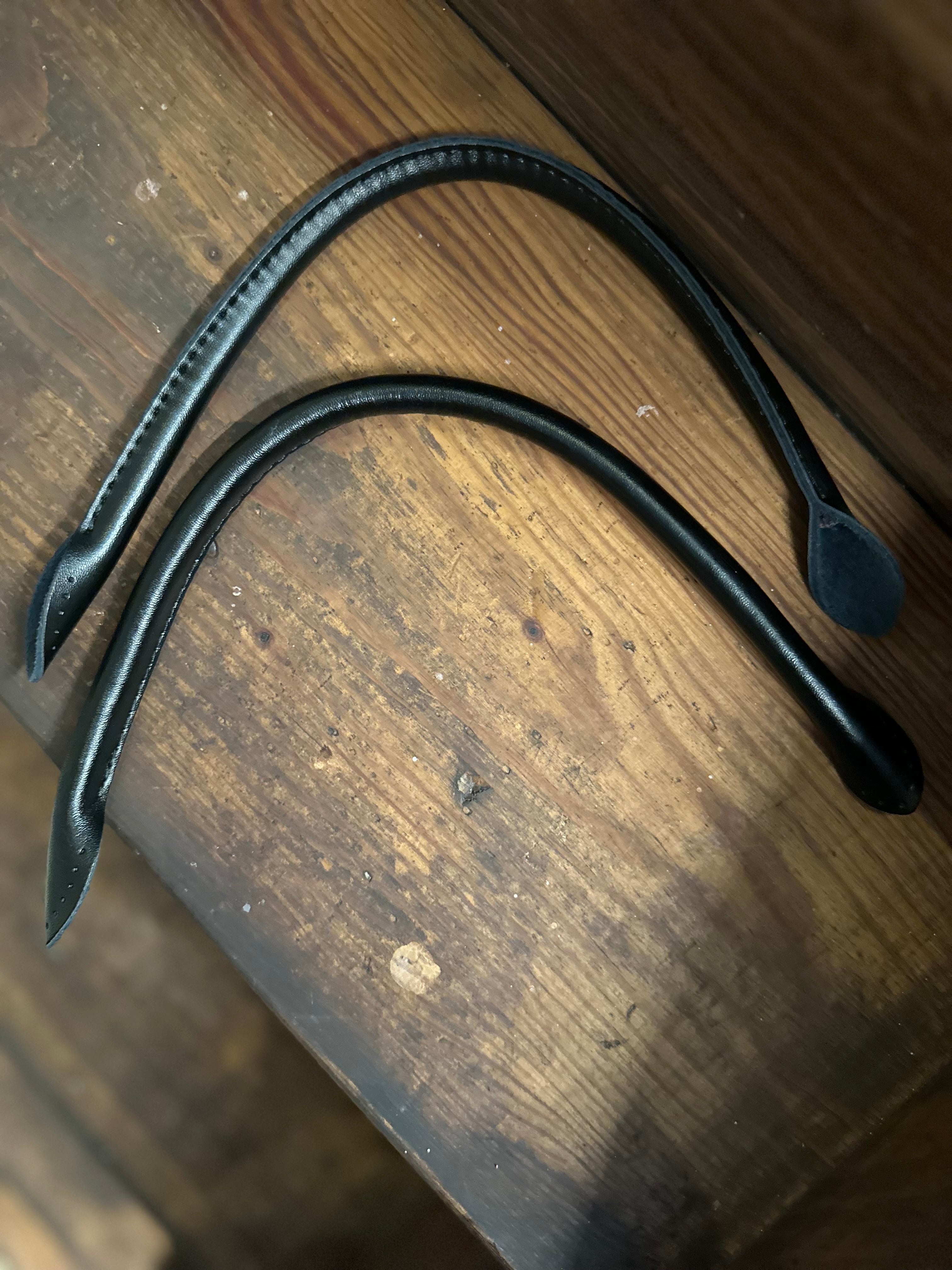 Veskehandtak, reimer/stropper til sekkar og mageveske