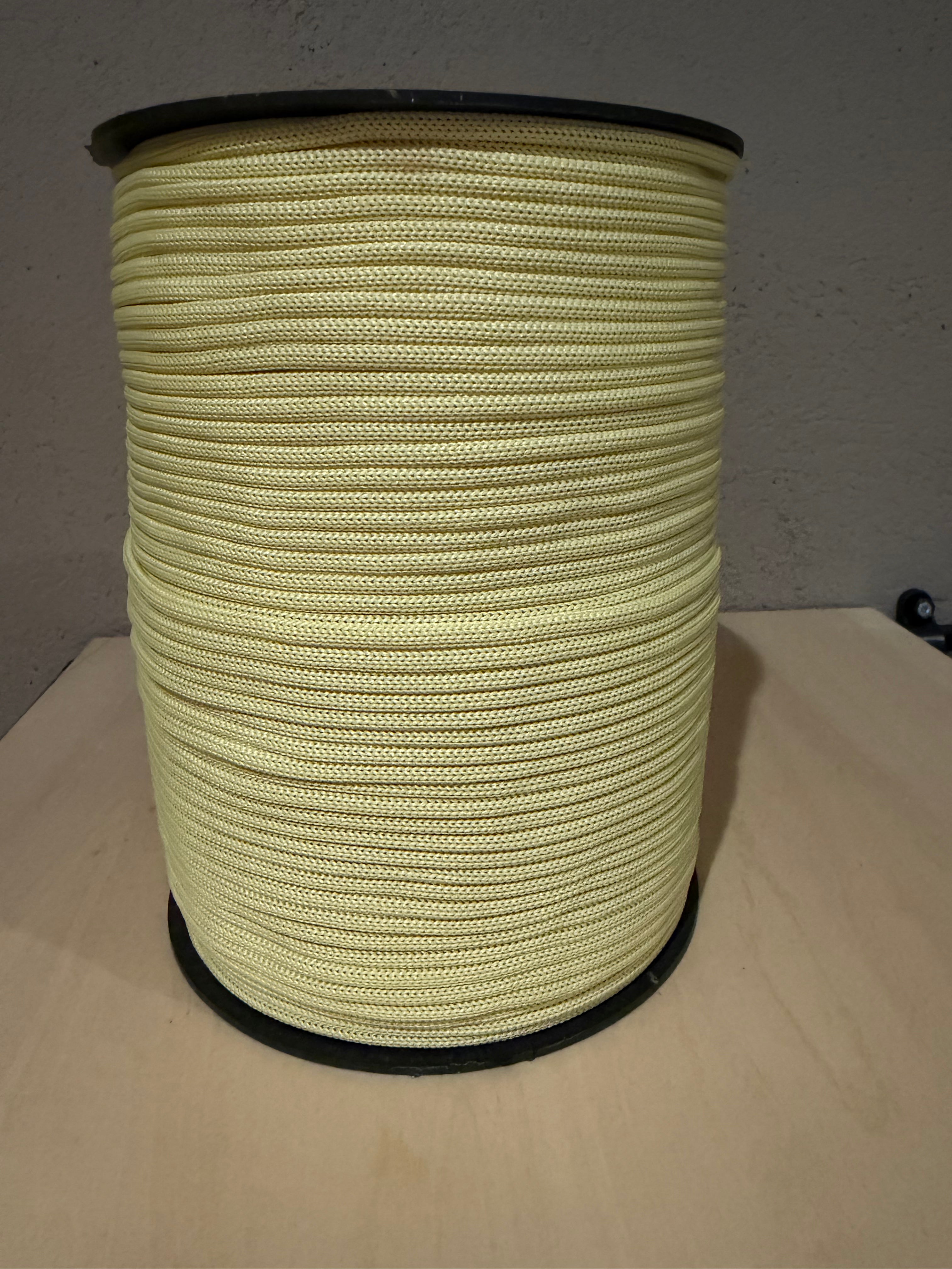 Polyestercords 3 - 4 mm flat/blank